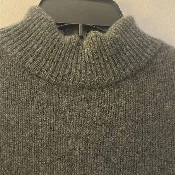 James Perse Dark Green Sweater Preloved